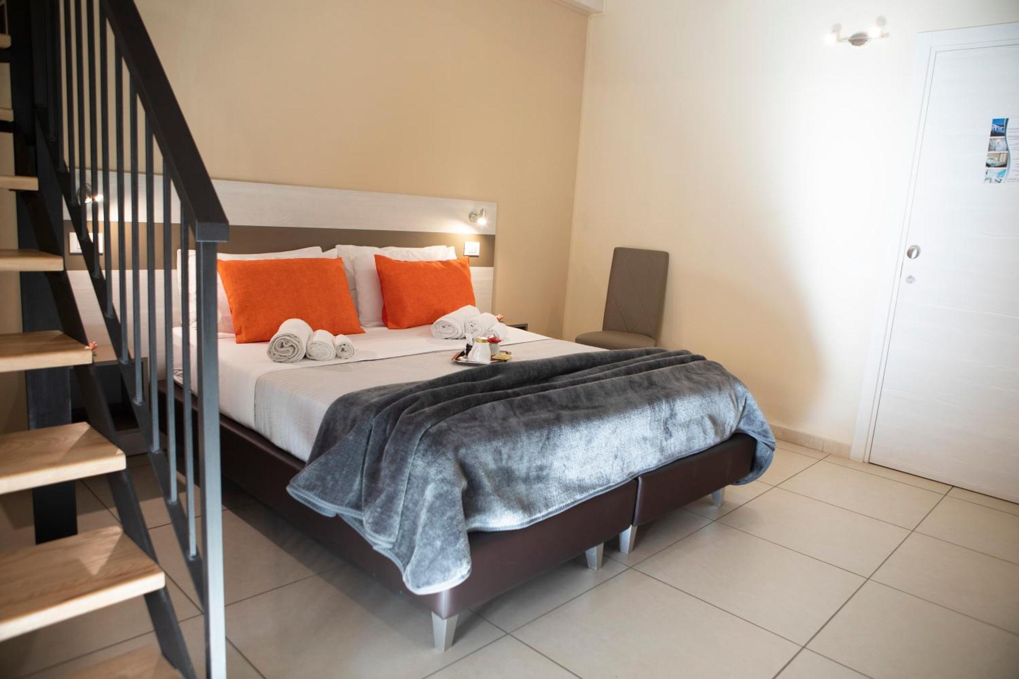 La Perla Amantea - Rooms & Apartaments מראה חיצוני תמונה