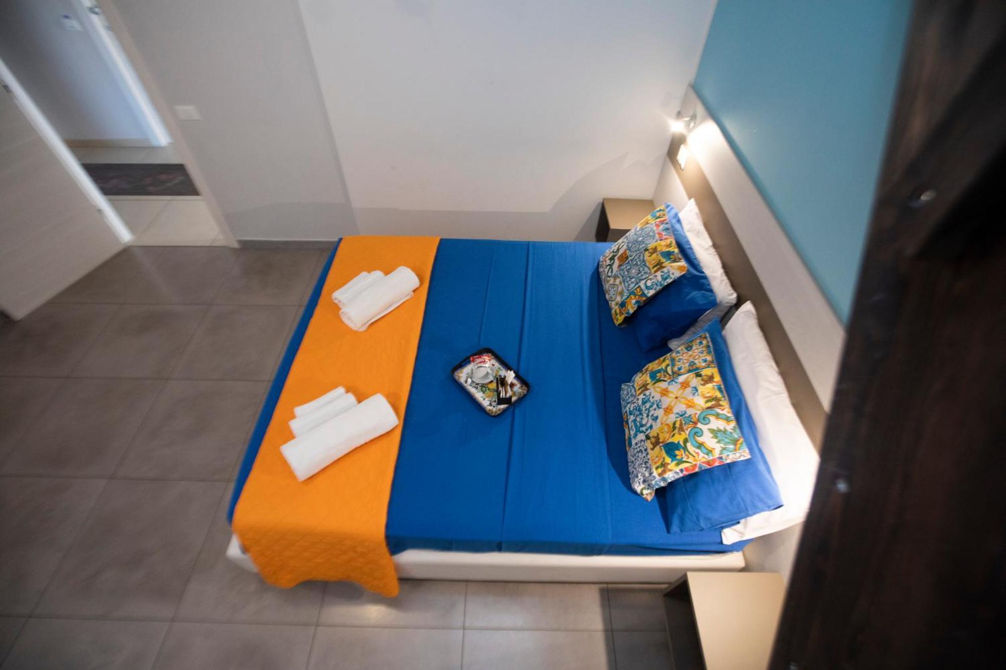La Perla Amantea - Rooms & Apartaments מראה חיצוני תמונה