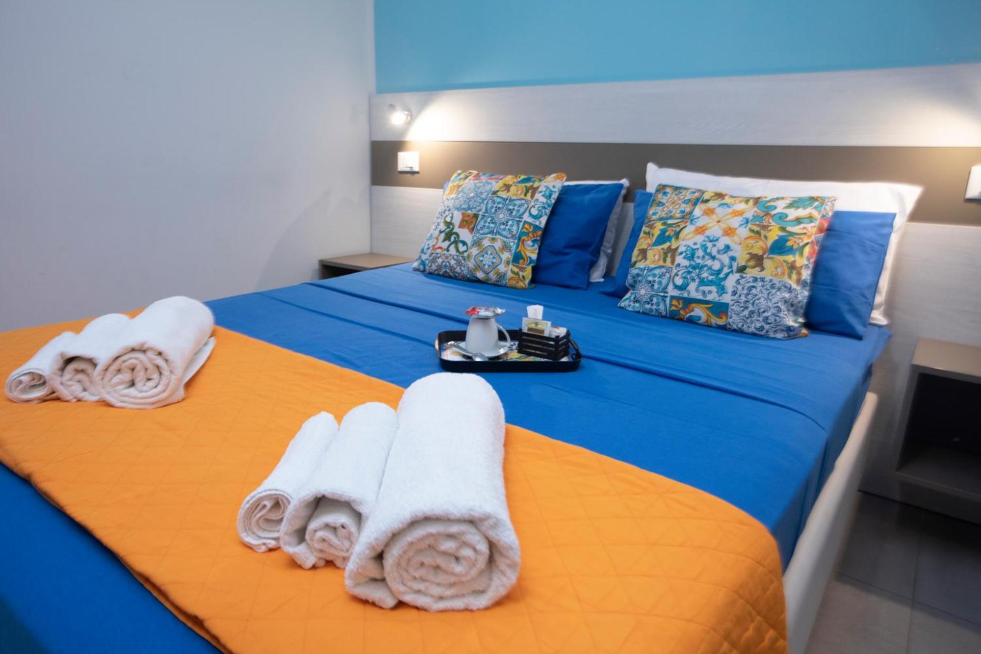 La Perla Amantea - Rooms & Apartaments מראה חיצוני תמונה