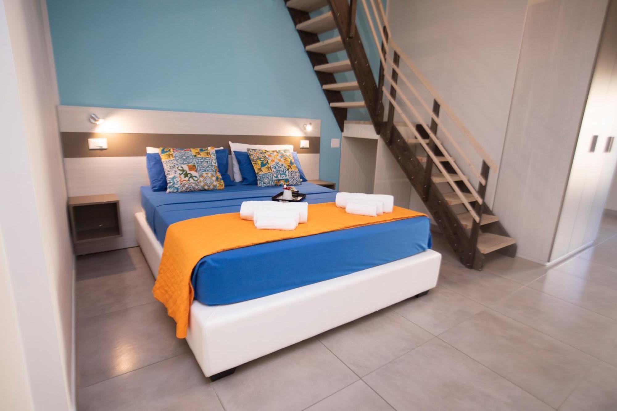 La Perla Amantea - Rooms & Apartaments מראה חיצוני תמונה