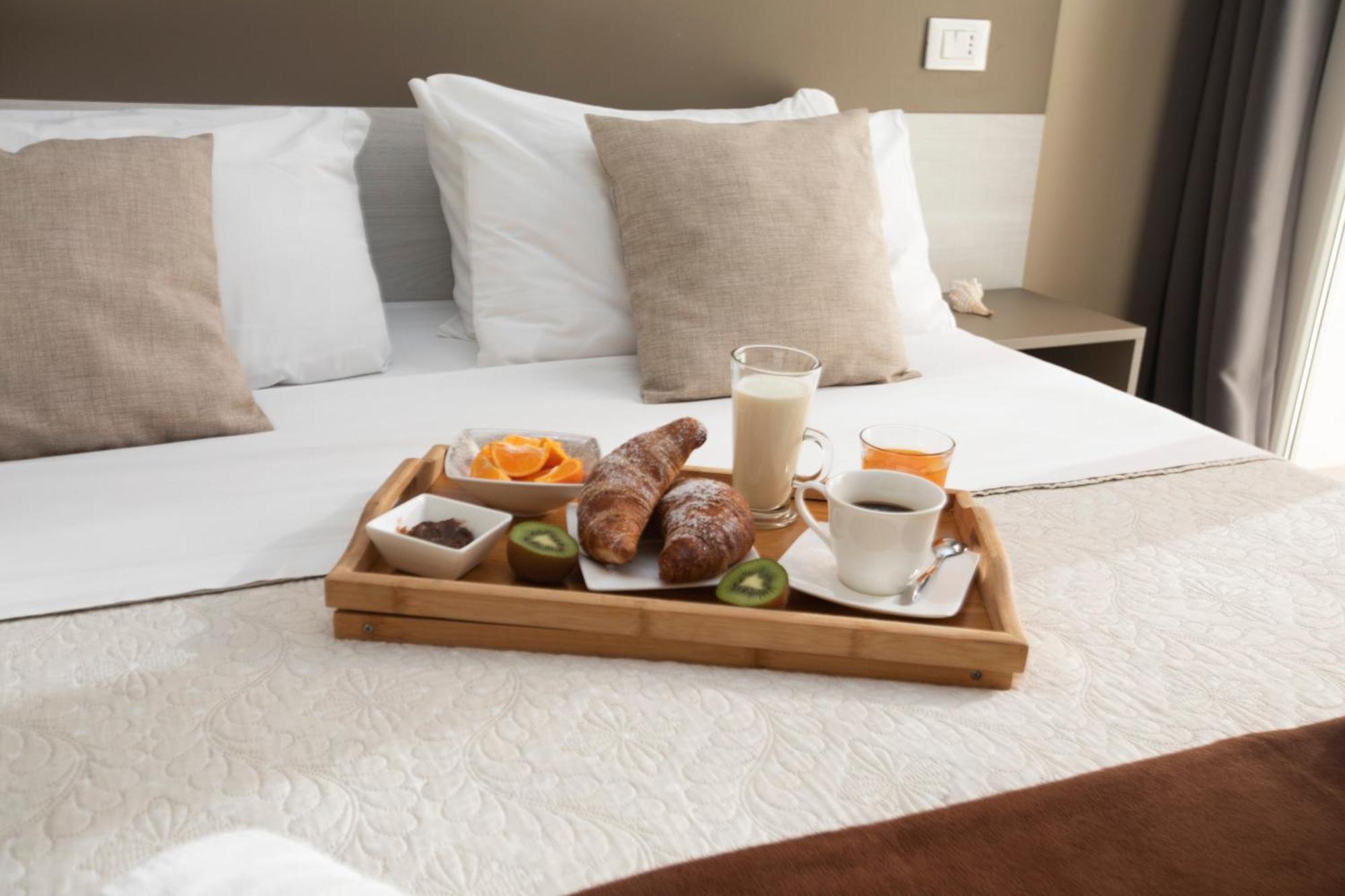 La Perla Amantea - Rooms & Apartaments מראה חיצוני תמונה