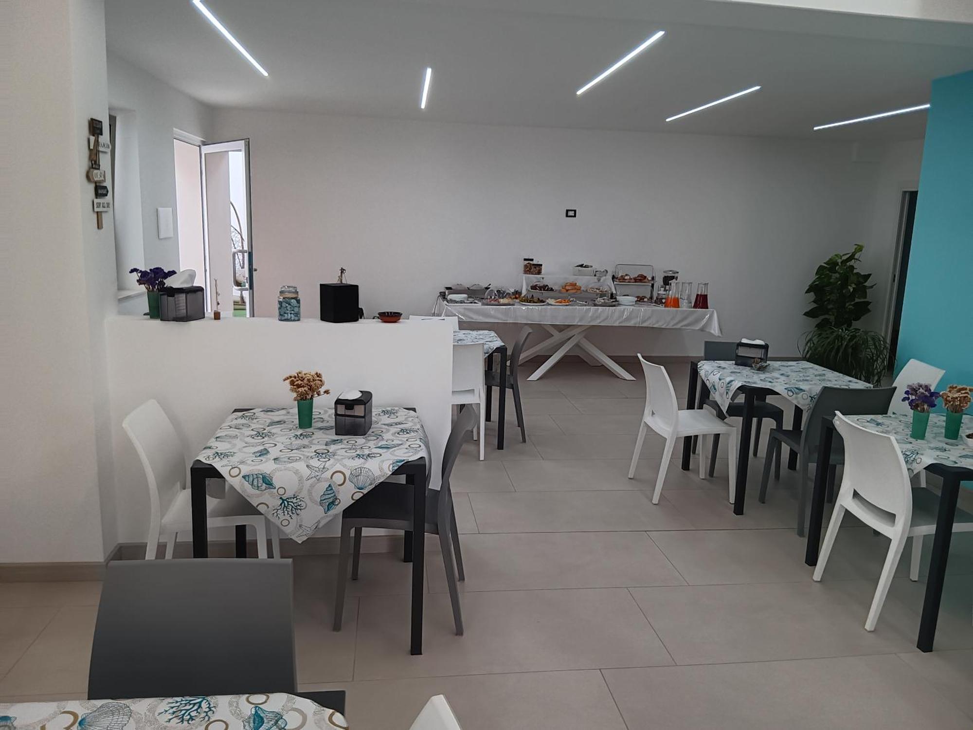 La Perla Amantea - Rooms & Apartaments מראה חיצוני תמונה
